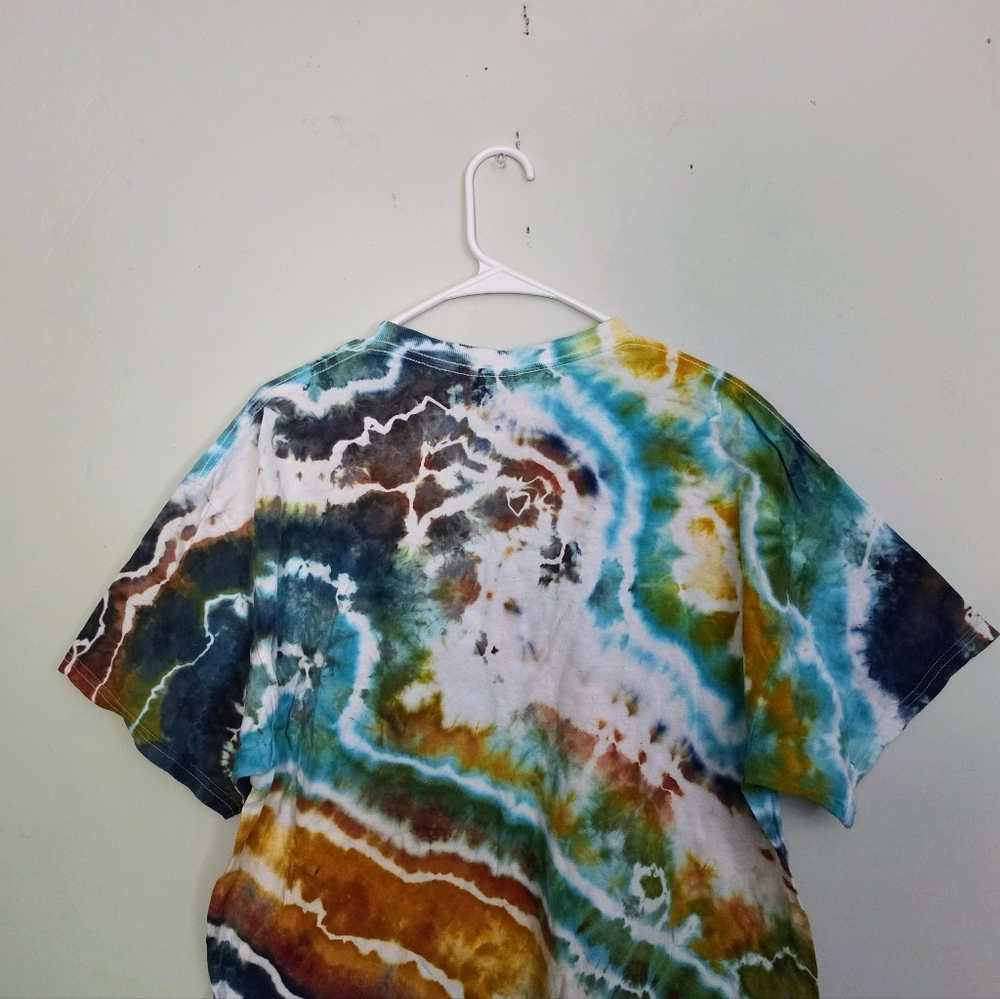 Unisex Hand-Dyed Tie-Dye Short Sleeve T-Shirt - Picture 5 of 6